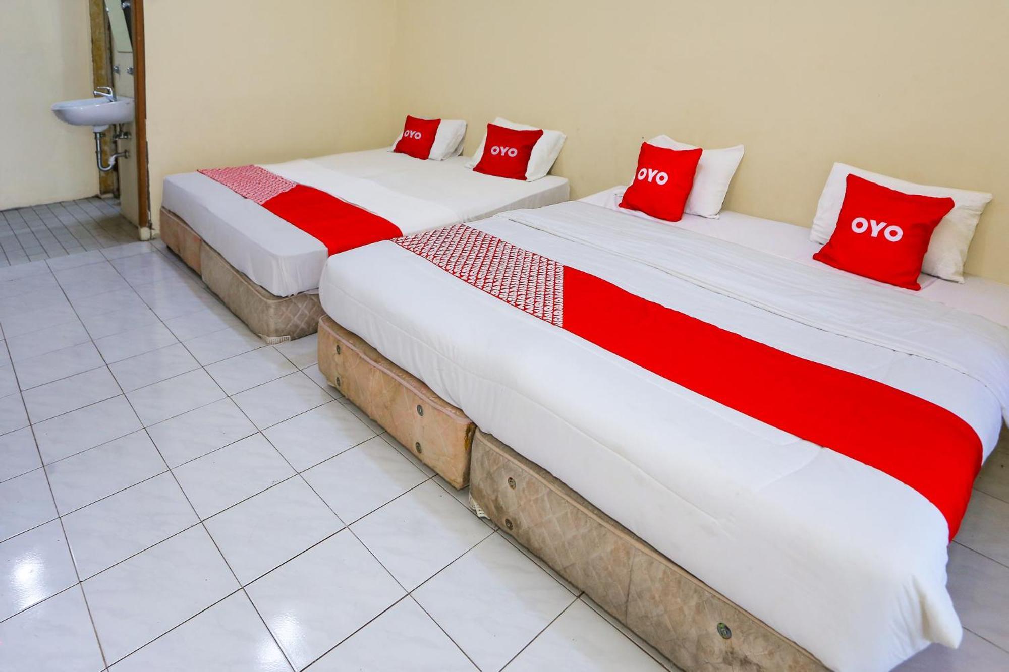 Capital O 93349 Hotel Gondangdia ボゴール エクステリア 写真