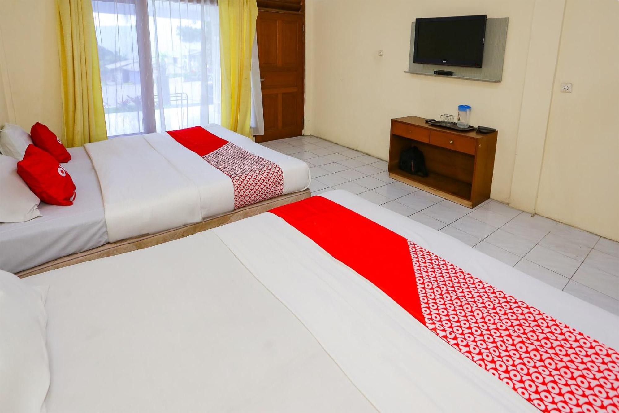 Capital O 93349 Hotel Gondangdia ボゴール エクステリア 写真