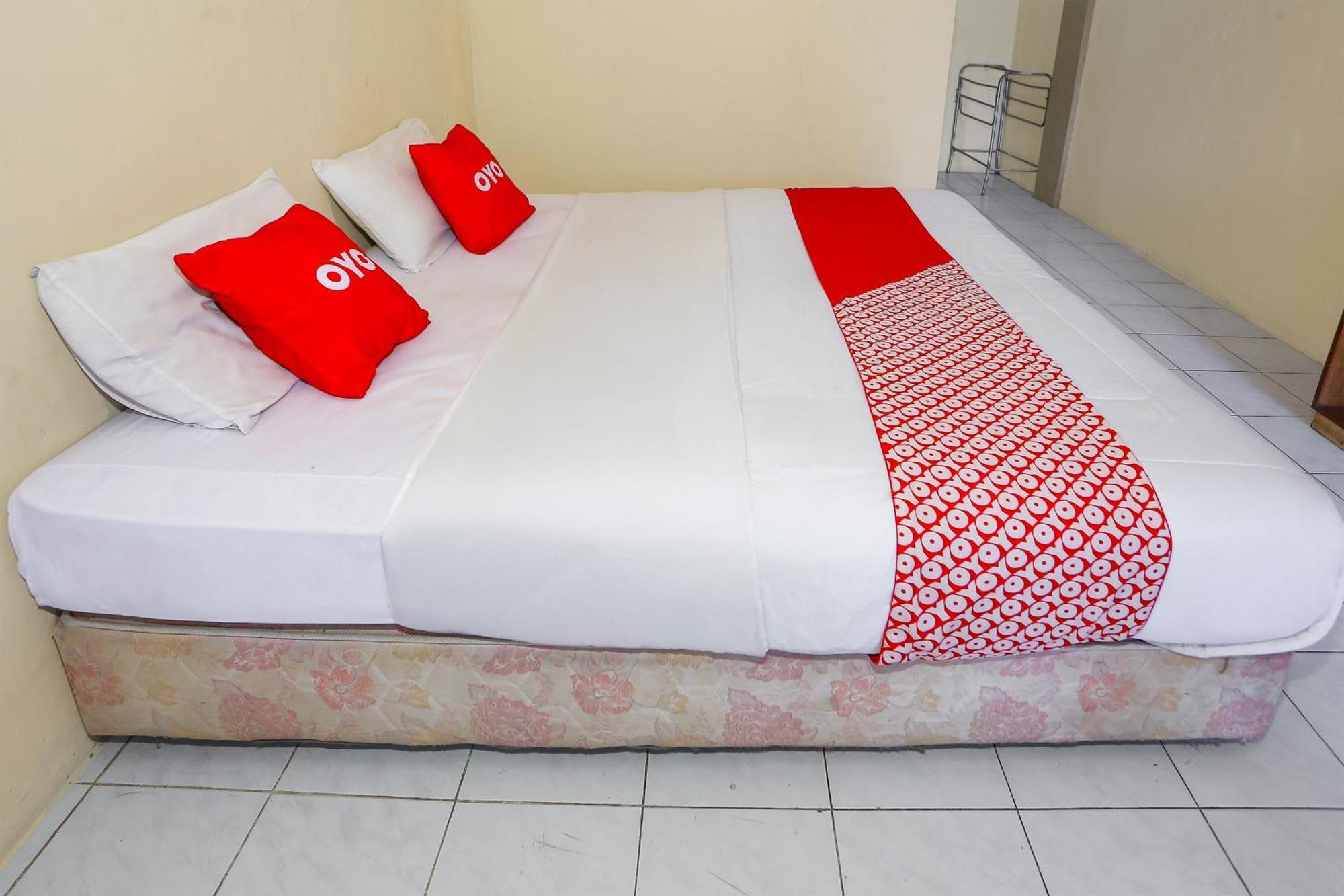 Capital O 93349 Hotel Gondangdia ボゴール エクステリア 写真